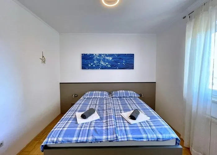 Apartment By The Sea Silo, Krk - 25118 Silo (Krk)