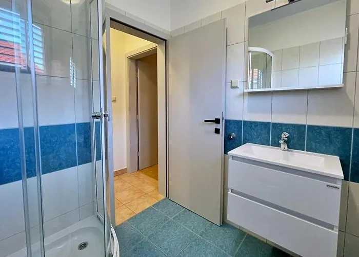 By The Sea Silo, Krk - 25118 * Šilo